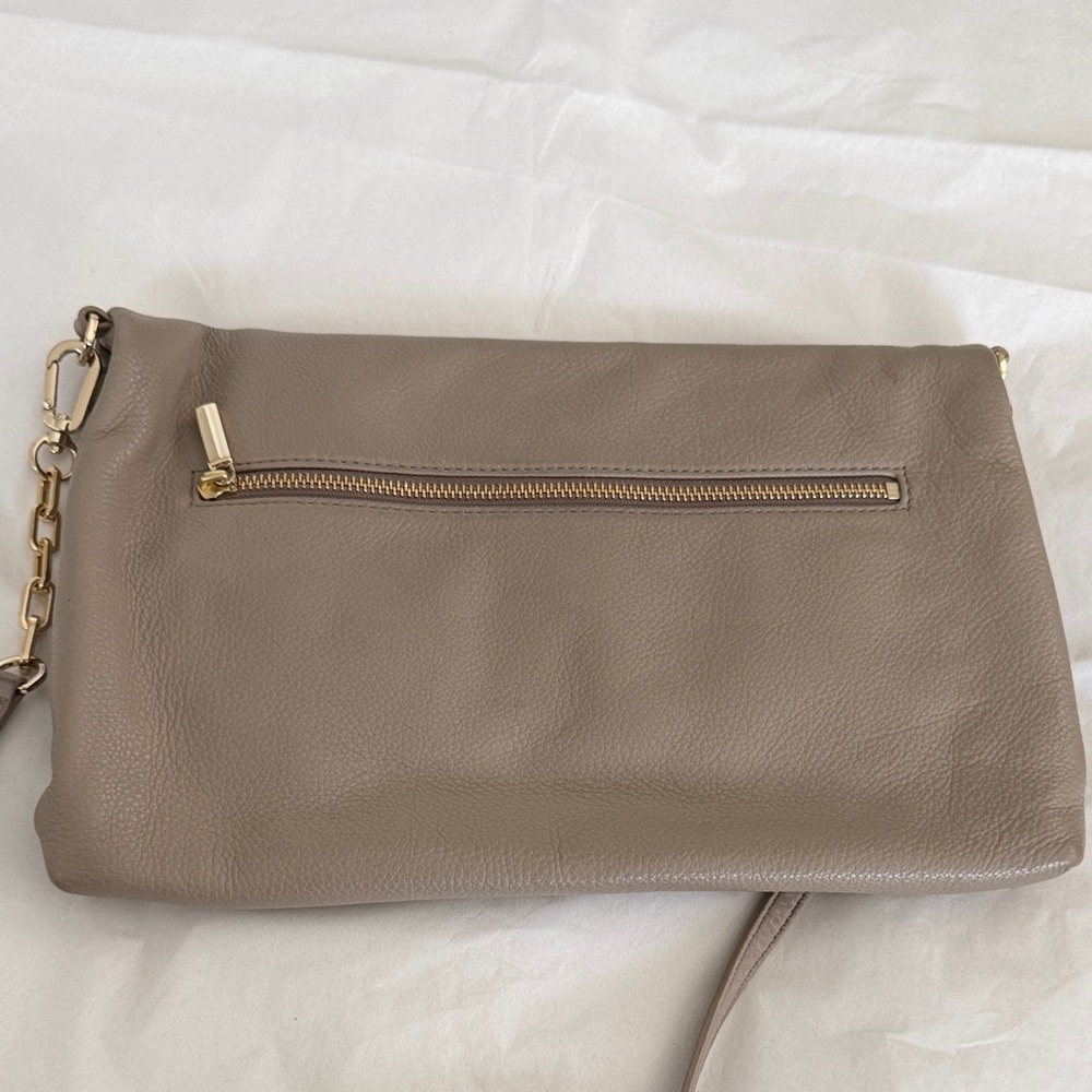 Tory Burch Bombe Leather Foldover Shoulder Bag in French Grey - Picture 10 of 10
